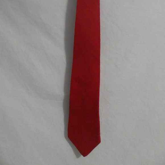 VALENTE | Red Silk Necktie | Made In Canada - Picture 1 of 6